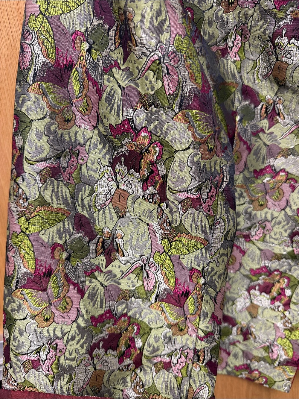 Tonka Shiny Luxury Brocade Floral and Butterfly Blazer in Green and Burgundy - Picture 10 of 10